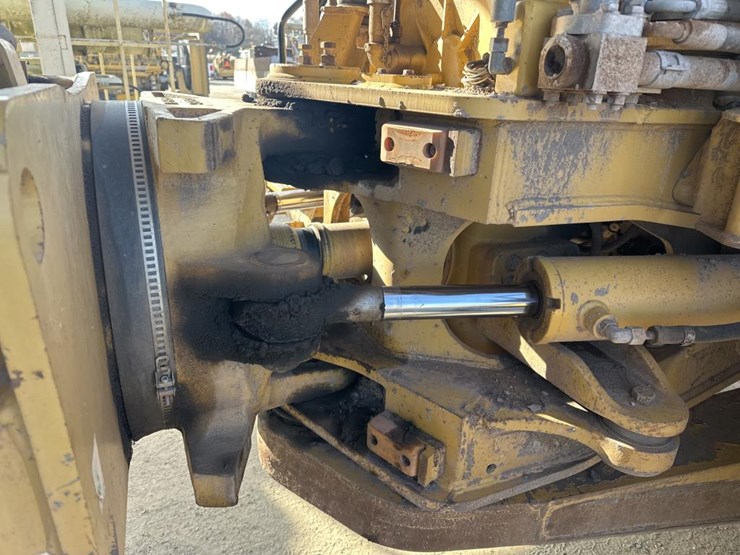 2005-caterpillar-740-image-25