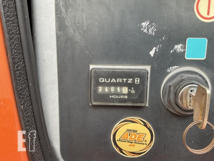 2008-jlg-600s-image-13