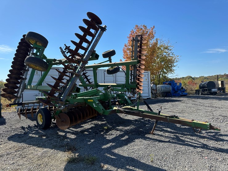 john-deere-637-image-2