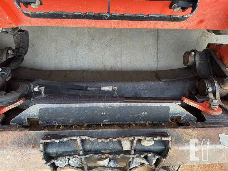 2021-kubota-svl97-2-image-12