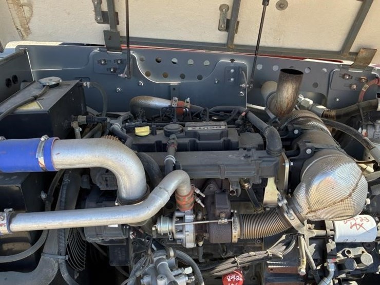 2018-skyjack-sj1056th-image-17