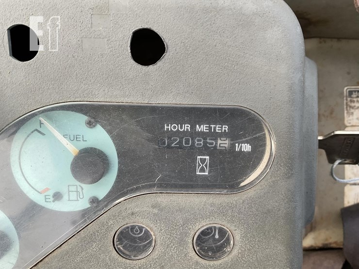 2008-yanmar-vio27-image-20