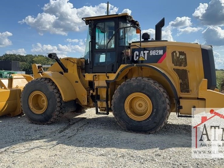 2019-caterpillar-962m-image-8