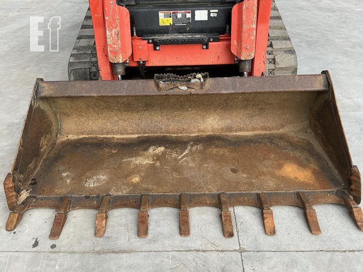 2021-kubota-svl97-2-image-11