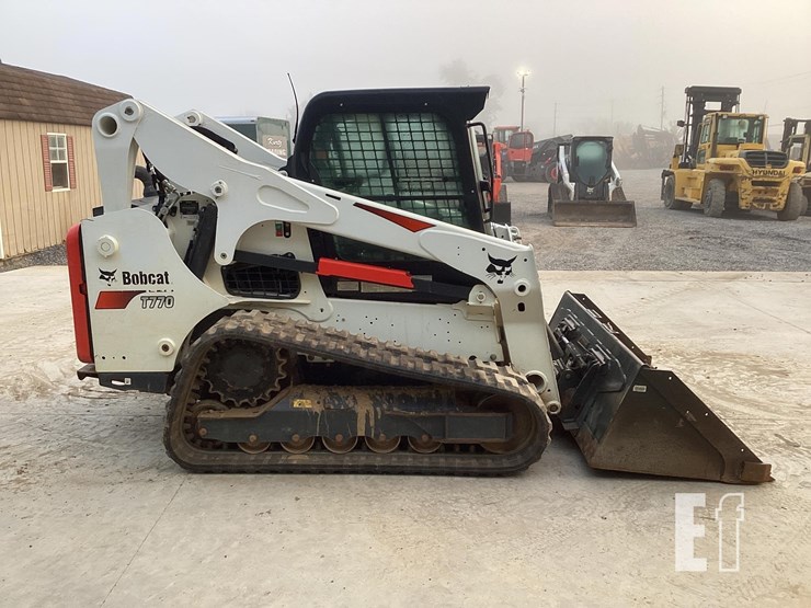 2022-bobcat-t770-image-5