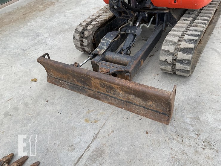 2019-kubota-kx040-4-image-13