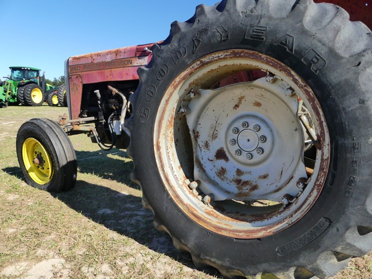 massey-ferguson-240-image-7