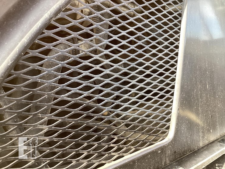 2013-jcb-fastrac-8310-image-15