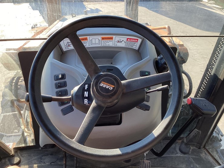 2023-case-580sn-image-17