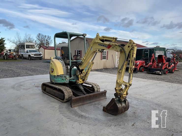 2008-yanmar-vio27-image-6