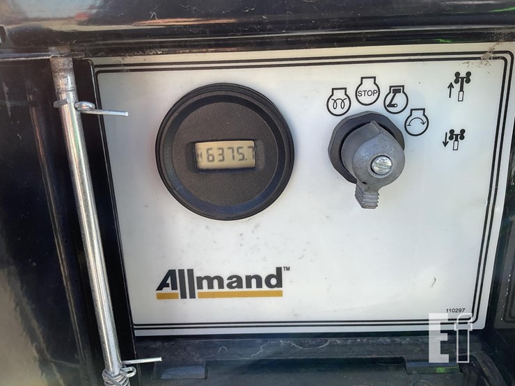 2019-allmand-bros-night-lite-v-series-image-15