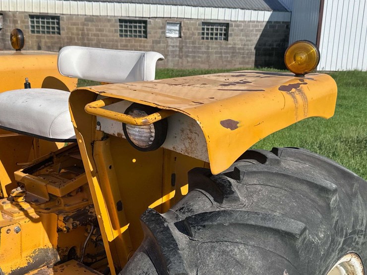 minneapolis-moline-g550-image-22