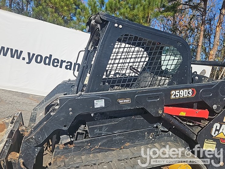 2020-caterpillar-259d3-image-14