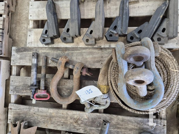 clevis-and-draw-pins-image-1