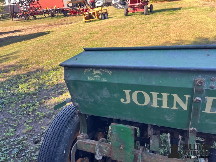 john-deere-8-image-17