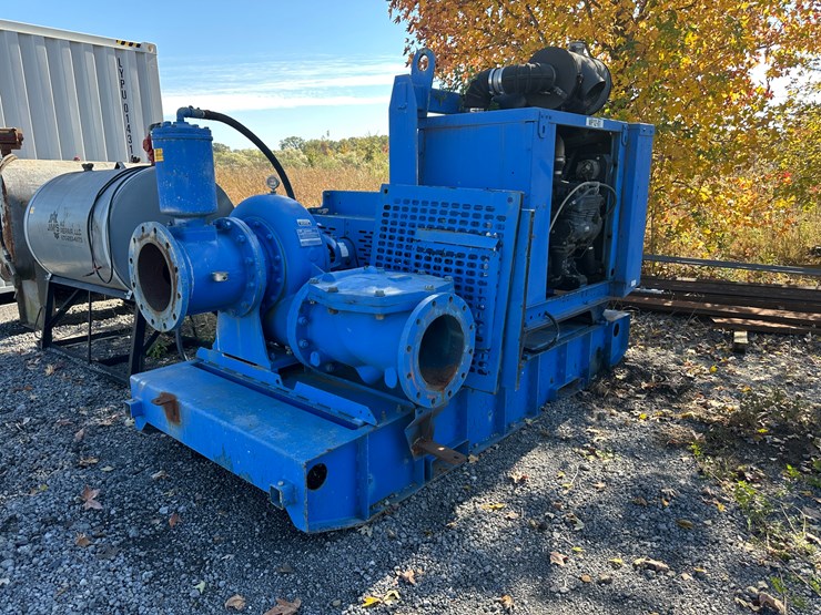 #32813-•-gorman-rupp-pumps-6-cyl-power-unit-image-1