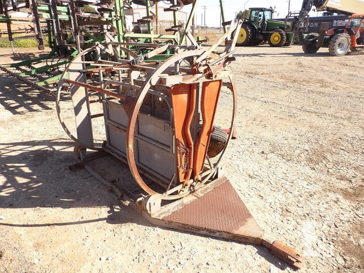 ww-mfg-calf-table-image-2