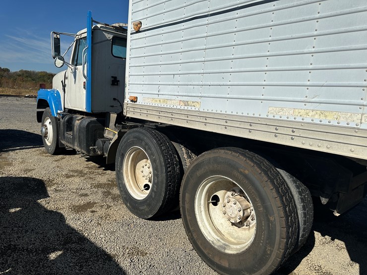 #32744-•-1989-international-f-2575-t/a-daycab-truck-tractor-vin:-1hszjg2r7kh666552-image-4