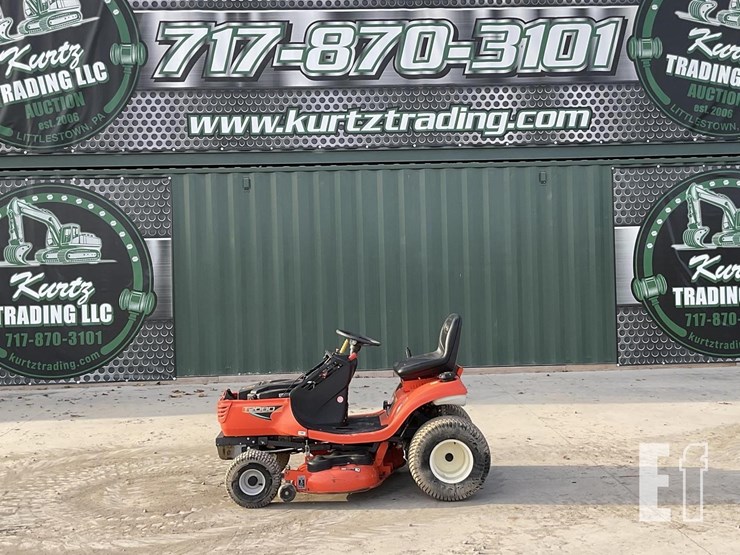 2014-kubota-t2080-image-1