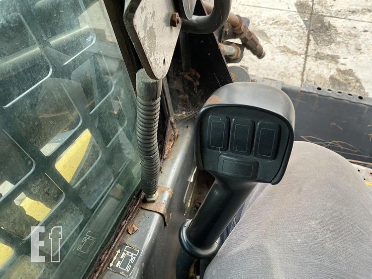 2003-new-holland-ls190-image-17