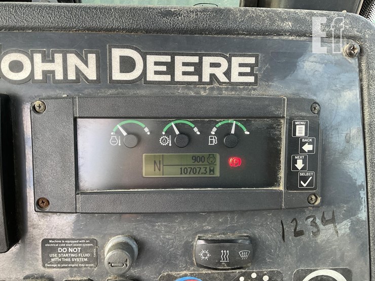 2019-deere-410l-image-19