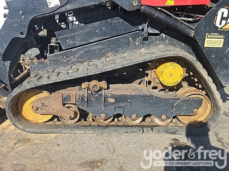 2020-caterpillar-259d3-image-7