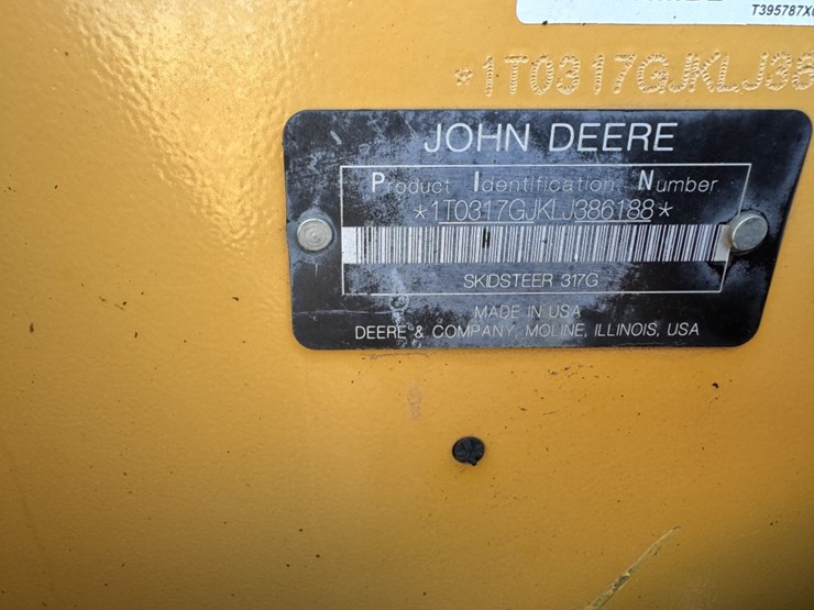 2020-deere-317g-image-5
