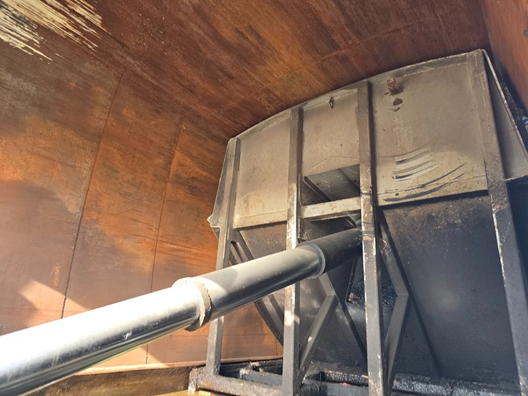 2001-mack-le613-image-84