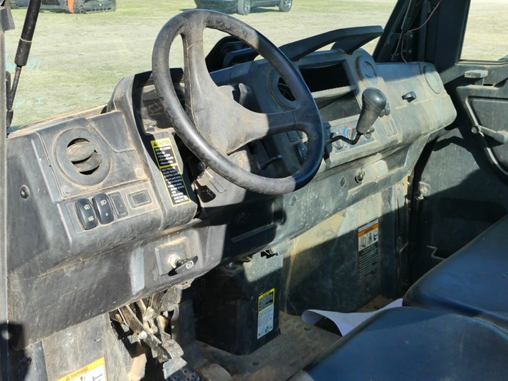 john-deere-xuv-835m-image-11