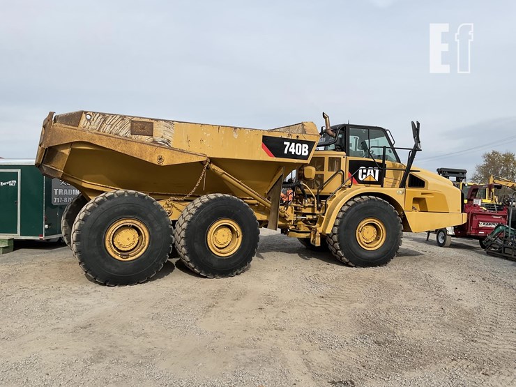 2013-caterpillar-740b-image-5