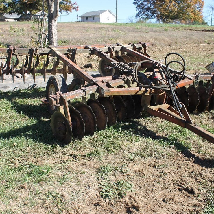 PULL BEHIND 8' DISC 4125