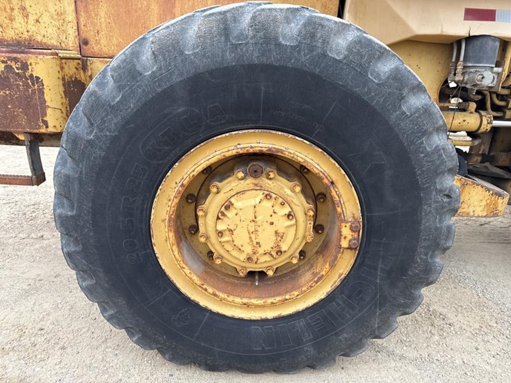 1988-caterpillar-936e-image-63