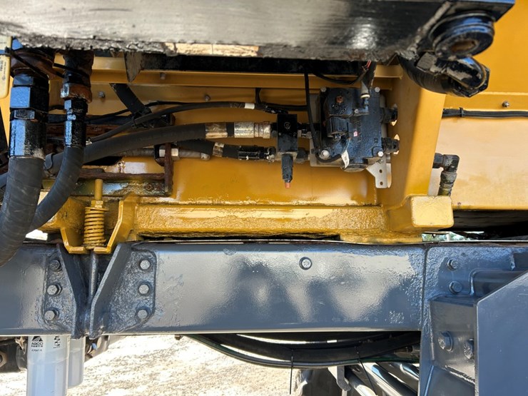 2016-ag-chem-rg1100b-image-86