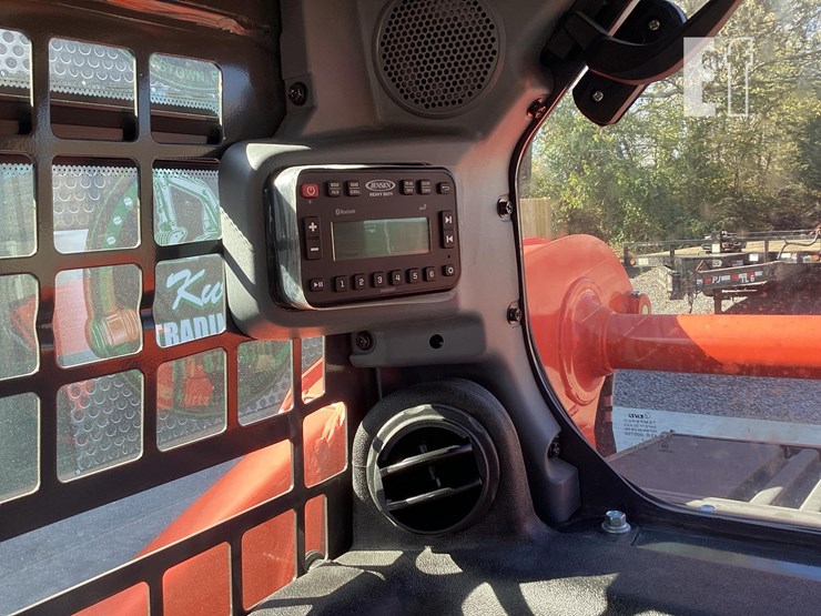 2025-kubota-ssv65-image-14