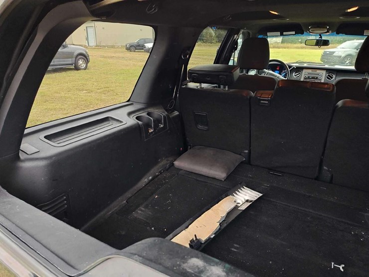 2016-ford-expedition-image-35