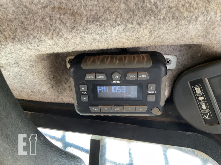 2019-deere-331g-image-19