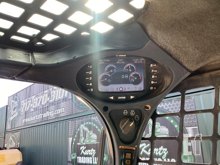 2013-bobcat-s550-image-16