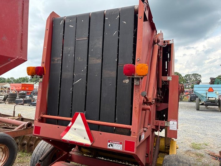 new-holland-644-image-6