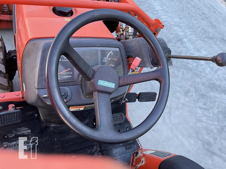 2006-kubota-b7610-image-15