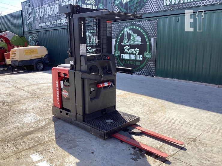 2015-raymond-520opc30tt-image-2