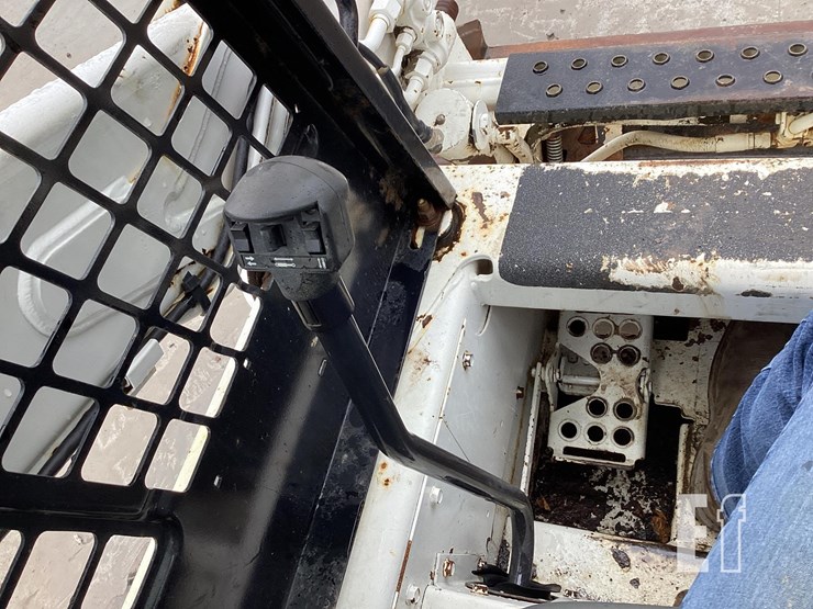 2005-bobcat-t190-image-15