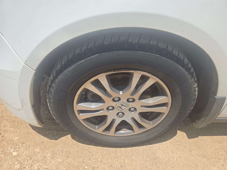 2013-honda-odyssey-image-16