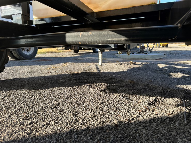 #32832-•-adams-500gal-water-trailer-image-11