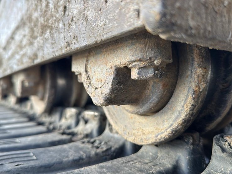 takeuchi-tb145-image-31