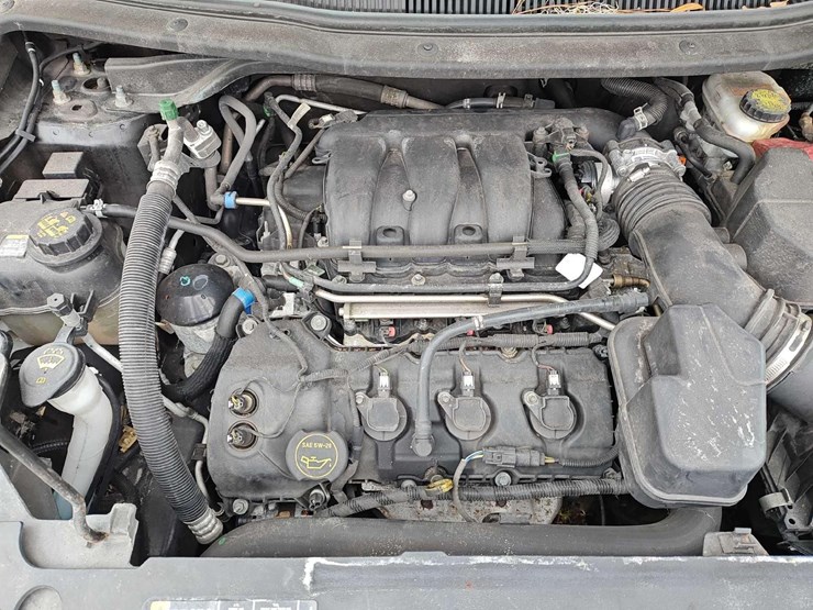 2018-ford-explorer-image-14