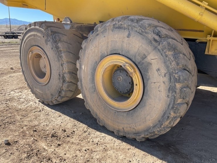 2021-komatsu-hm400-image-11