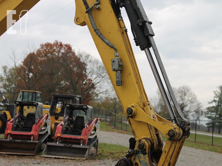 yanmar-vio25-image-7