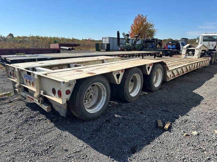 #32747-•-2000-mastec-40'-tri/a-rgn-lowboy-trailer-vin:-1tkj05133ym031587-image-4