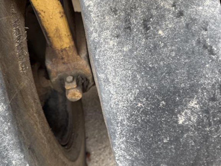 #1909-•-southwest-sr13-towable-compactor-image-11