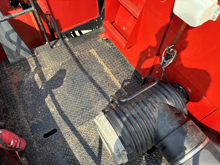 2007-case-ih-8010-image-86